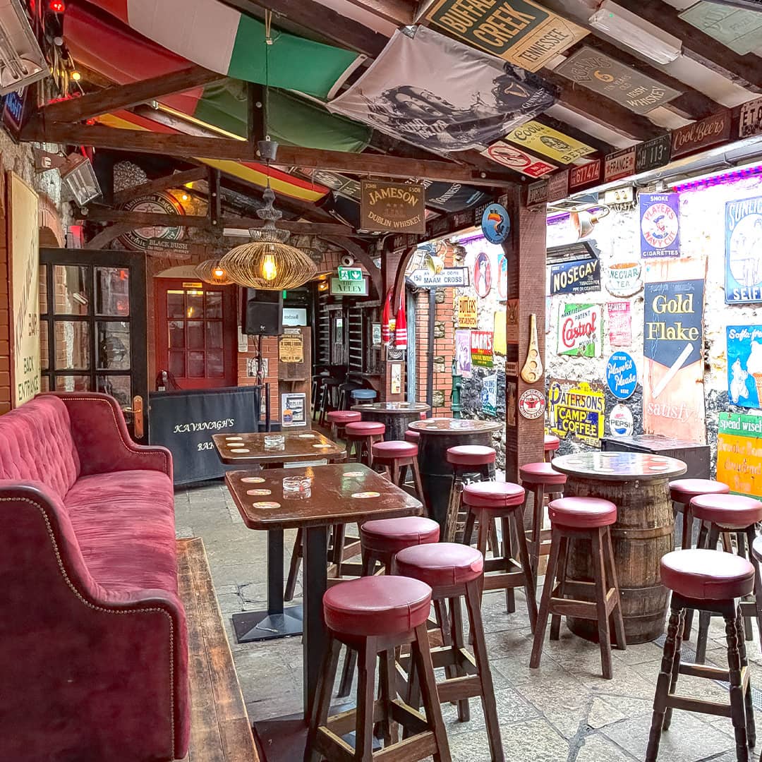 the Kourtyard at Kavanaghs pub